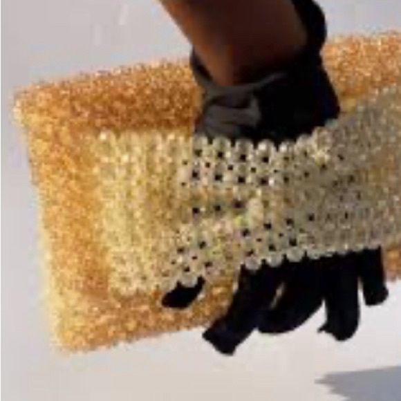 Vintage clear bead purse with lucite handle - Picture 7 of 11